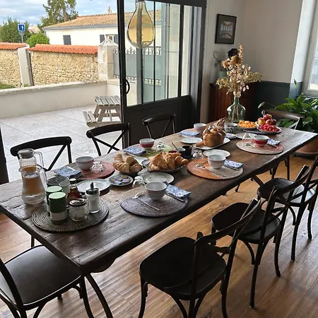 L'olivier Apartment