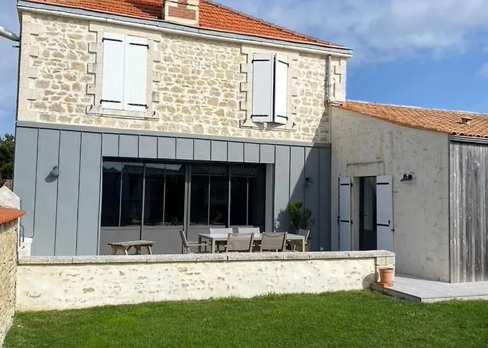 L'olivier Apartment *